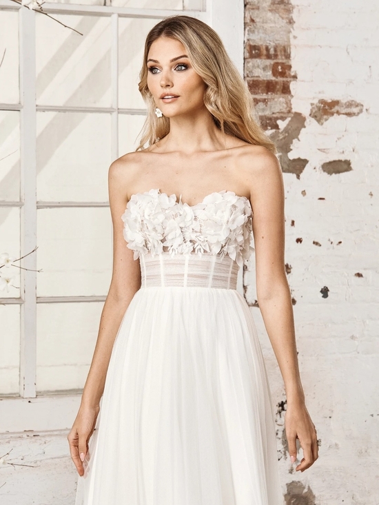 Justin Alexander Dresses & Skirts - Justin Alexander Sincerity Wedding Dress 44380